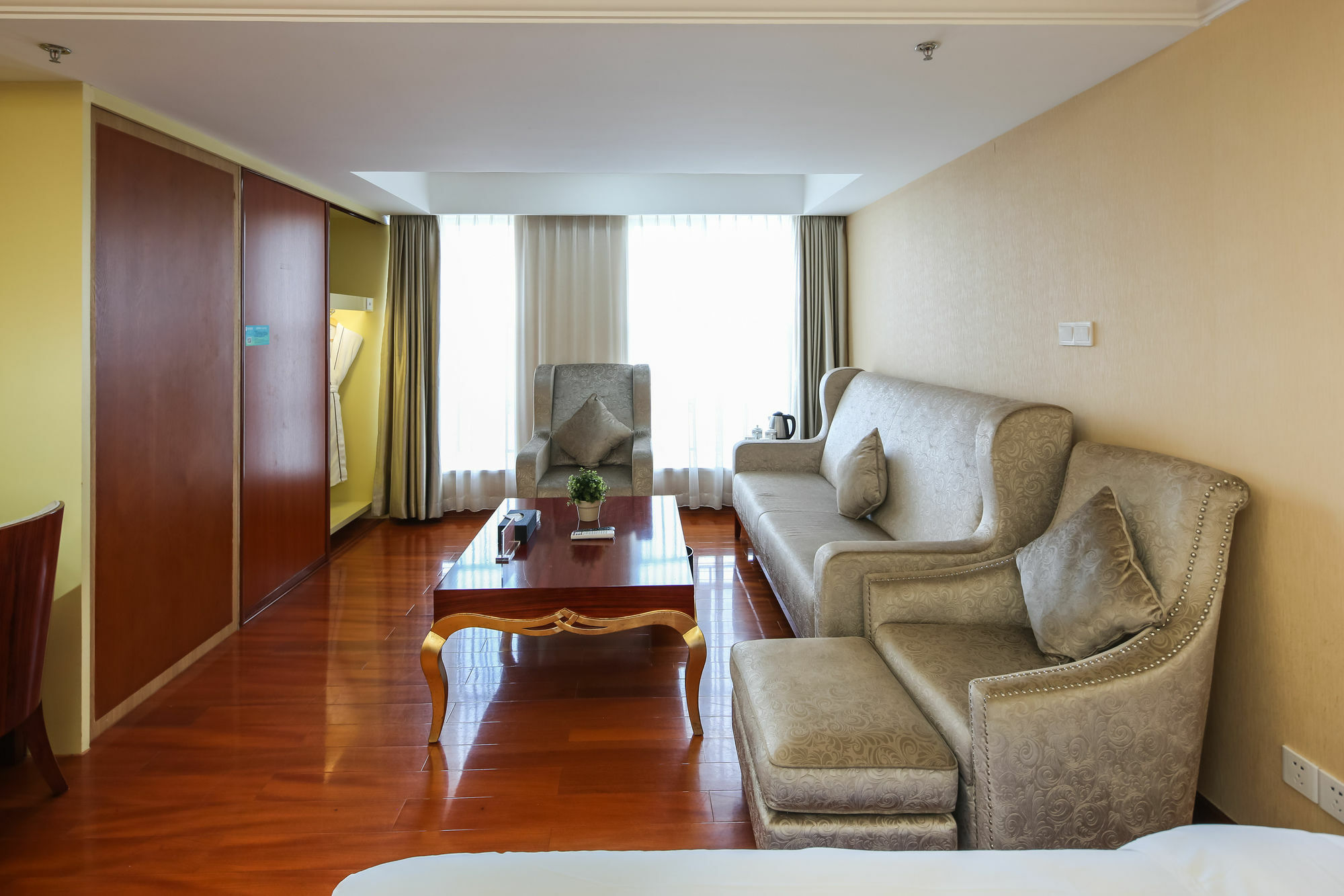 Waifiden Grand Easter International Apartment Canton Esterno foto